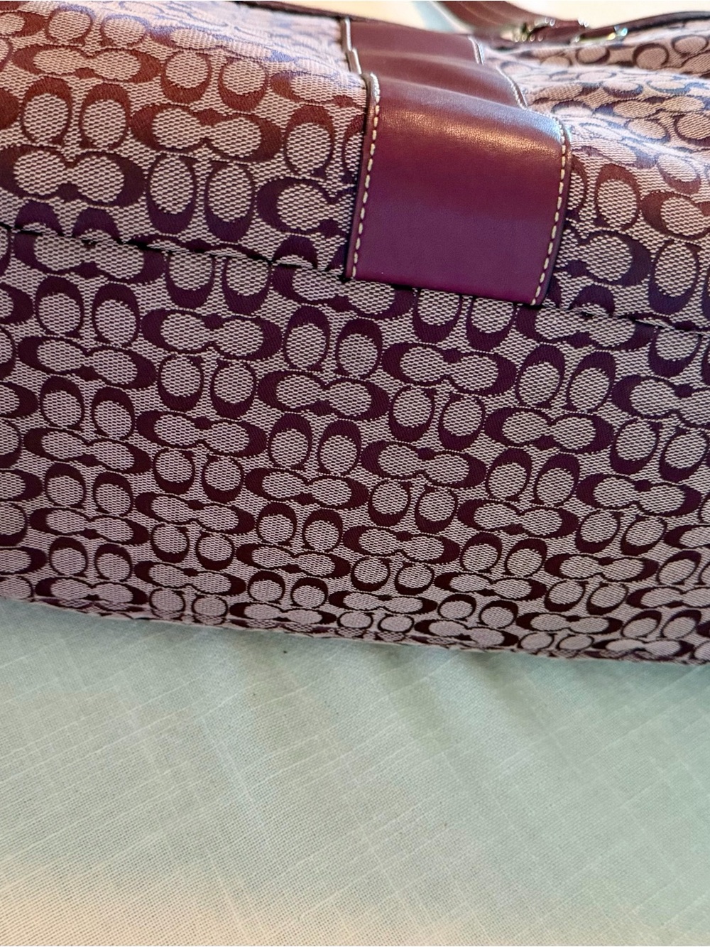 Coach Y2K Large Burgundy Signature Canvas and Leather Tote - Picture 3 of 9